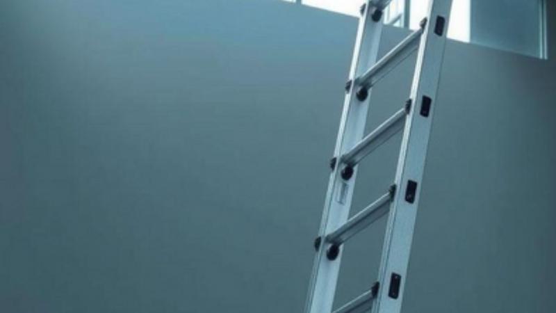 Escada de Fibra 10m Ideal para Segurança e Praticidade