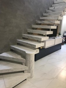 escada espinha de peixe de concreto