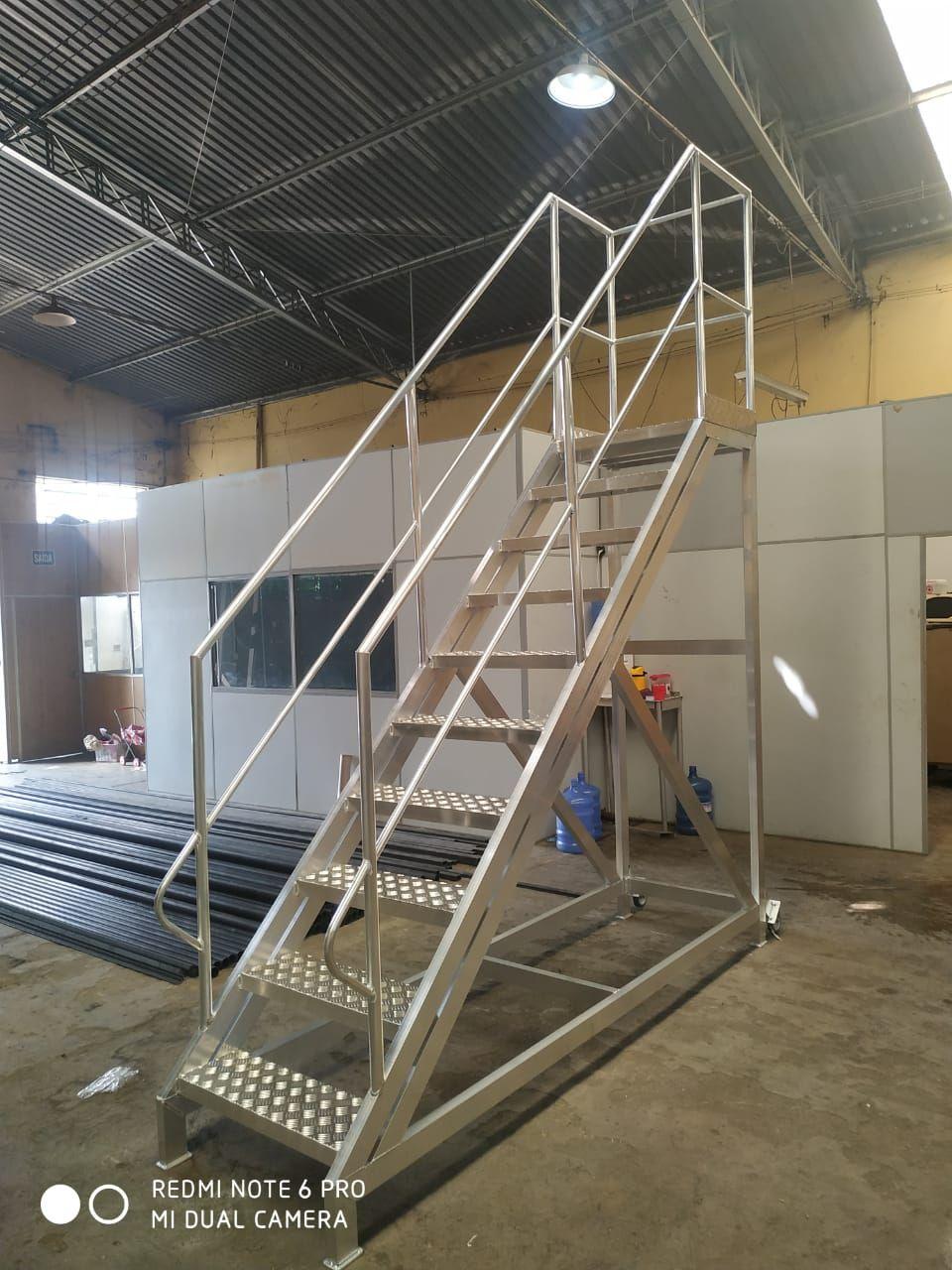fabrica escadas de aluminio